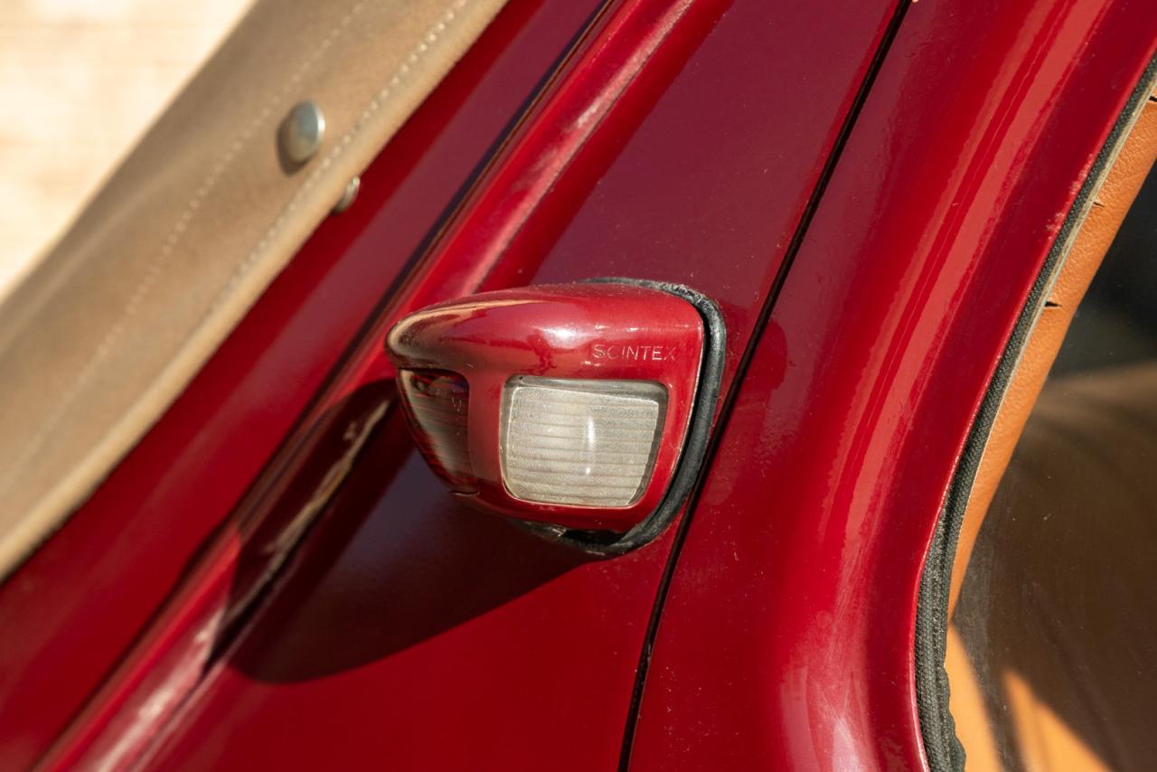 1957 Renault 4 CV D&eacute;capotable