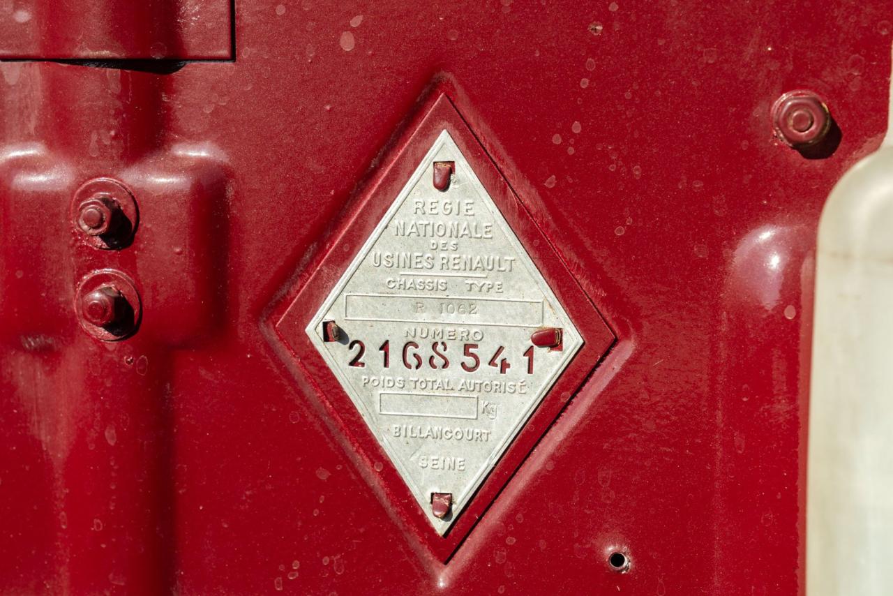 1957 Renault 4 CV D&eacute;capotable