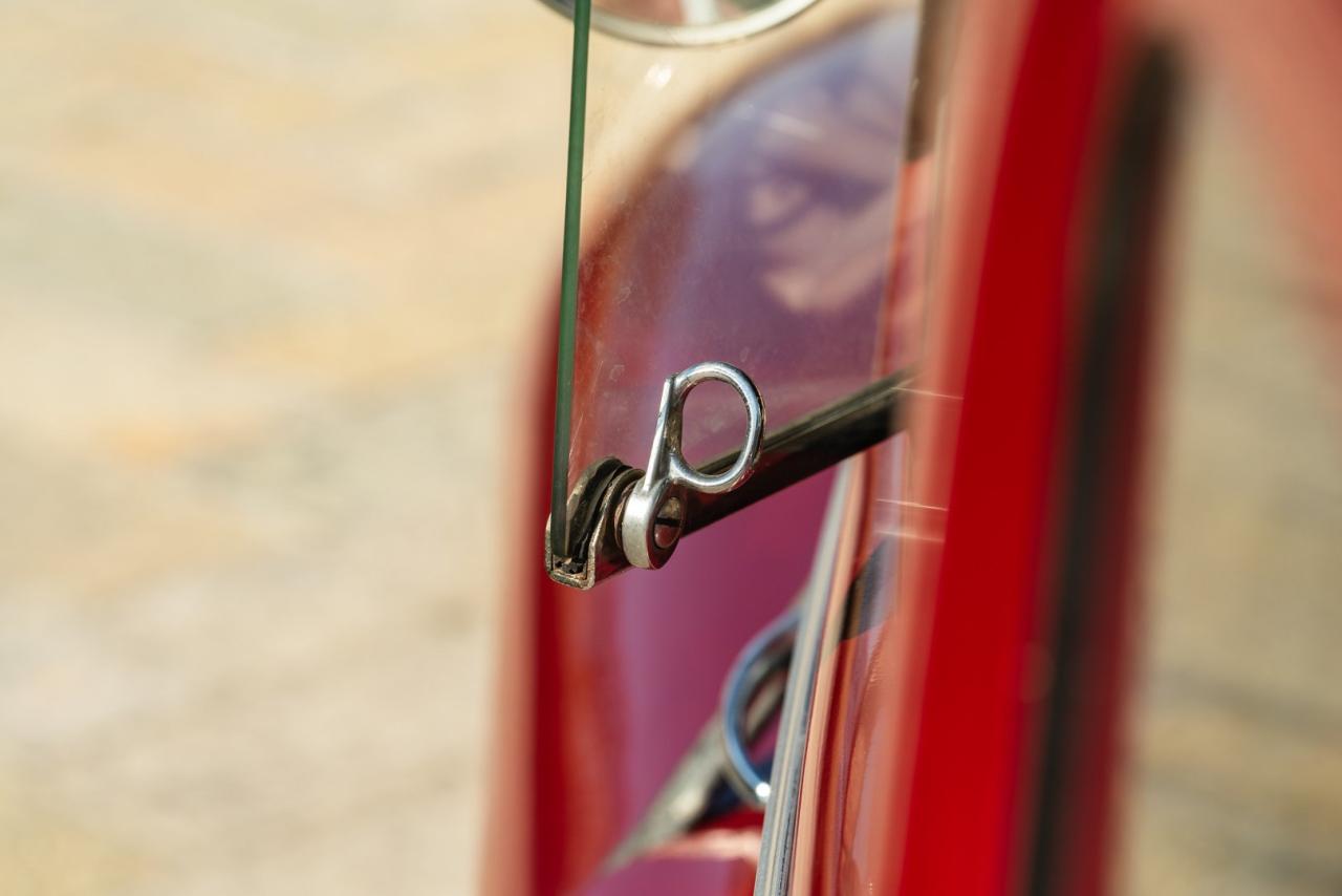 1957 Renault 4 CV D&eacute;capotable