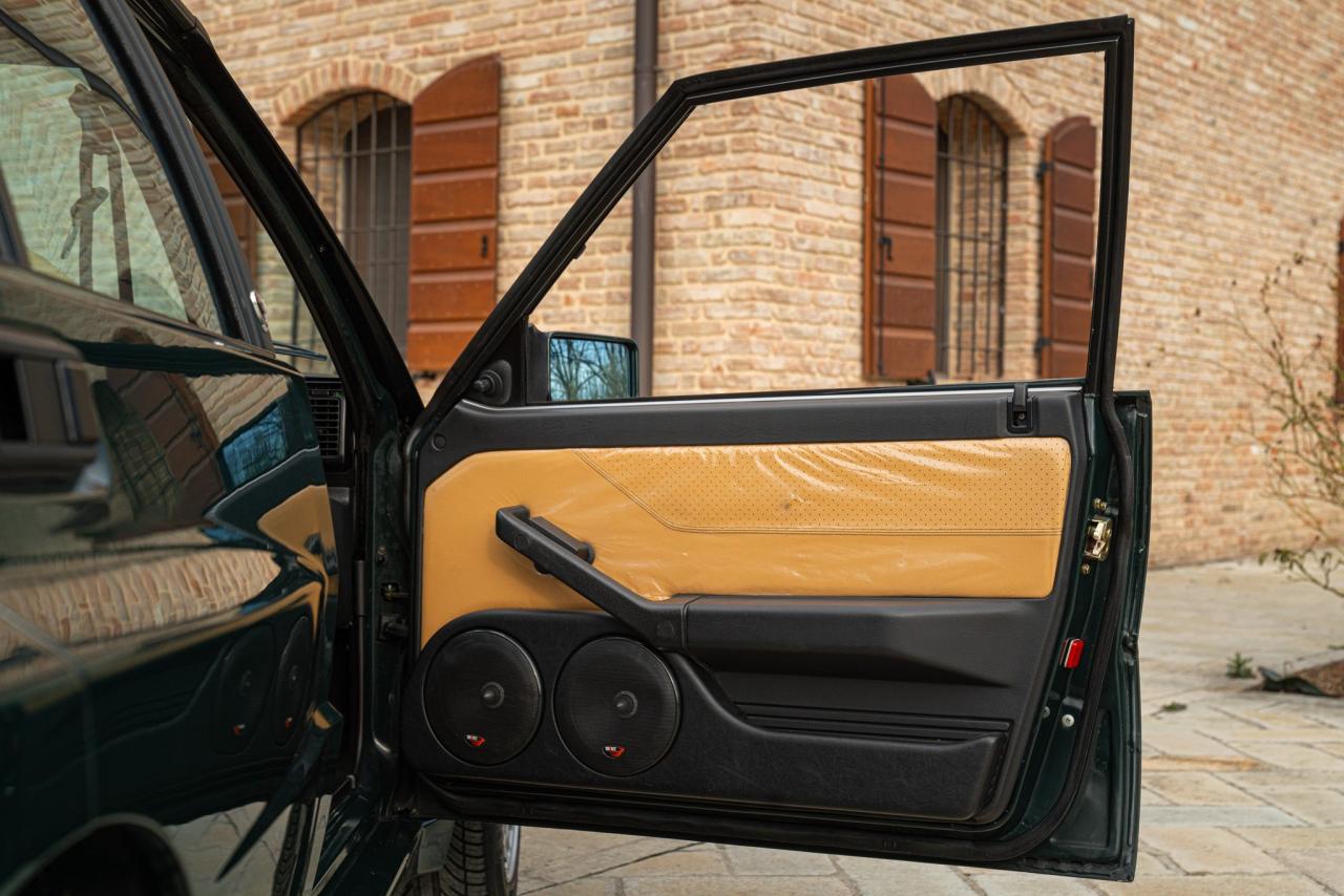 1992 Lancia DELTA HF INTEGRALE &ldquo;VERDE YORK&rdquo; edizione limitata