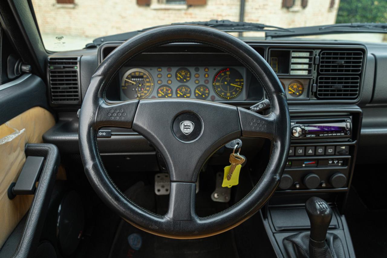 1992 Lancia DELTA HF INTEGRALE &ldquo;VERDE YORK&rdquo; edizione limitata