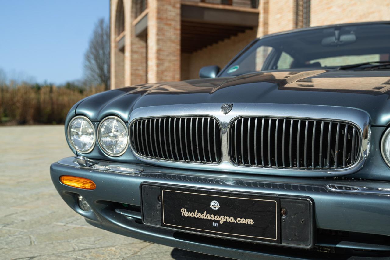1997 Jaguar XJ8 3.2 EXECUTIVE