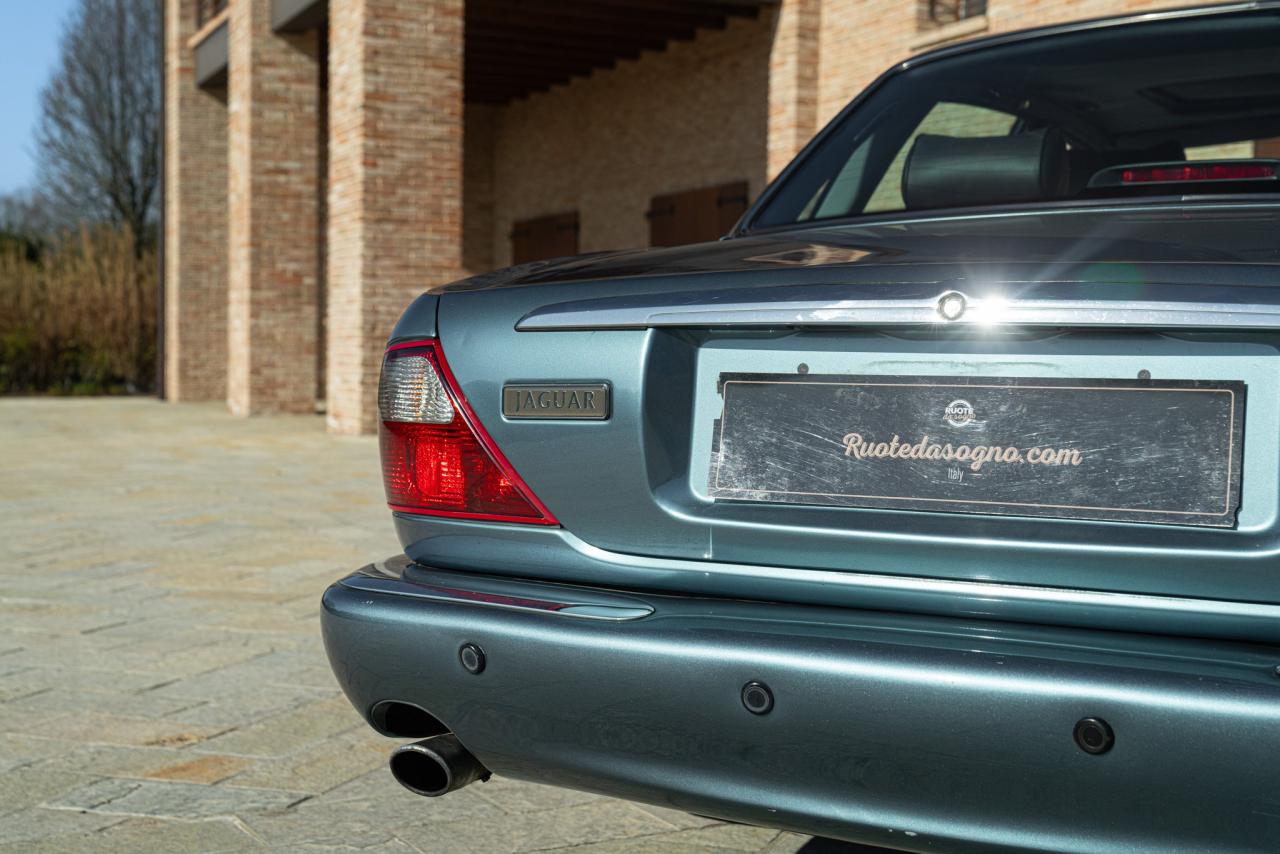 1997 Jaguar XJ8 3.2 EXECUTIVE