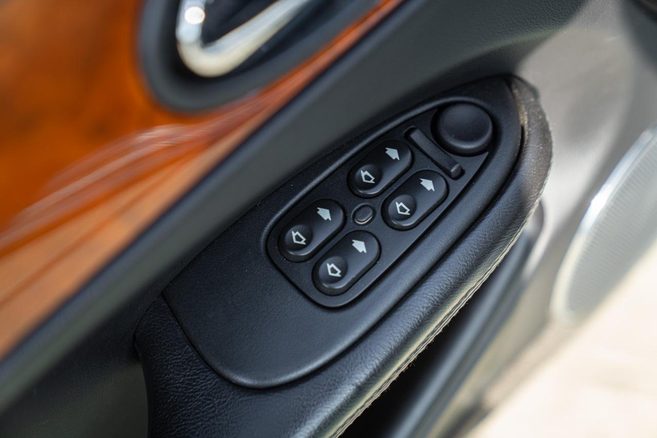 1997 Jaguar XJ8 3.2 EXECUTIVE