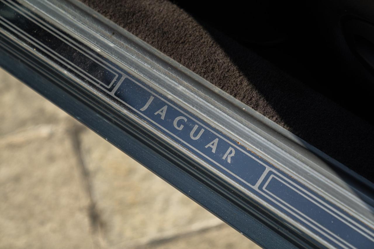 1997 Jaguar XJ8 3.2 EXECUTIVE