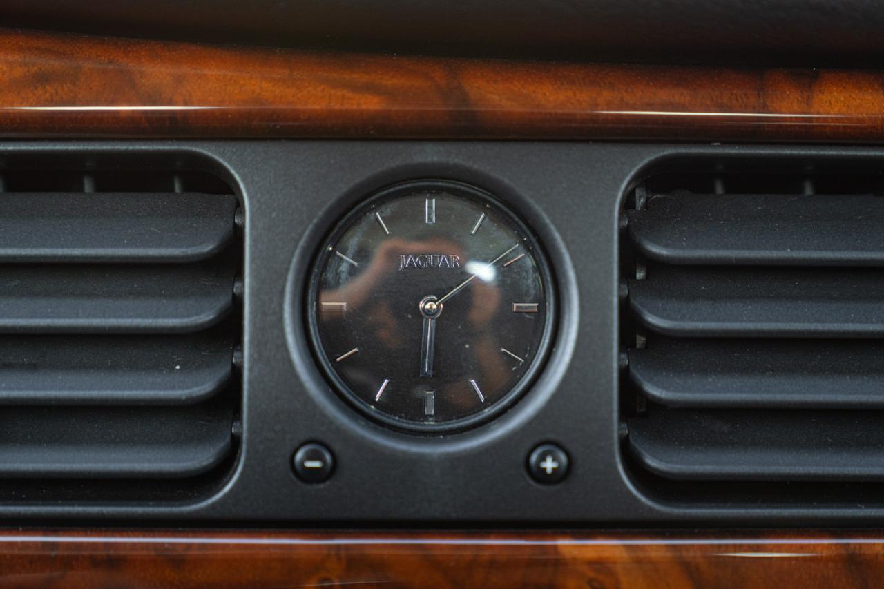 1997 Jaguar XJ8 3.2 EXECUTIVE