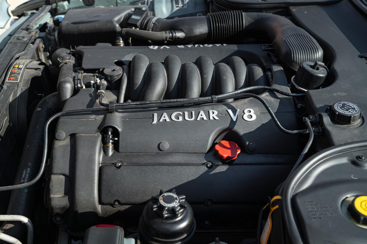 1997 Jaguar XJ8 3.2 EXECUTIVE