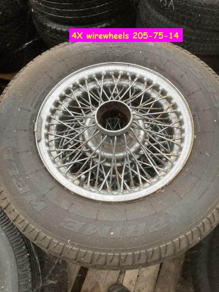 1960 Jaguar wire wheels E, S and MK2