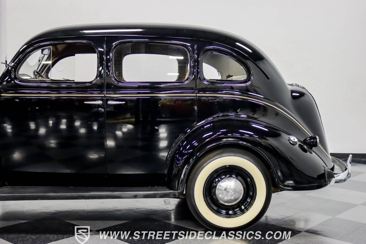1938 Plymouth Deluxe 4 Door Sedan