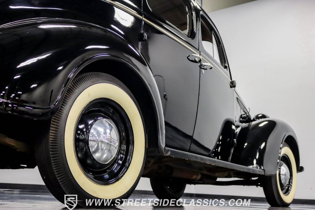 1938 Plymouth Deluxe 4 Door Sedan