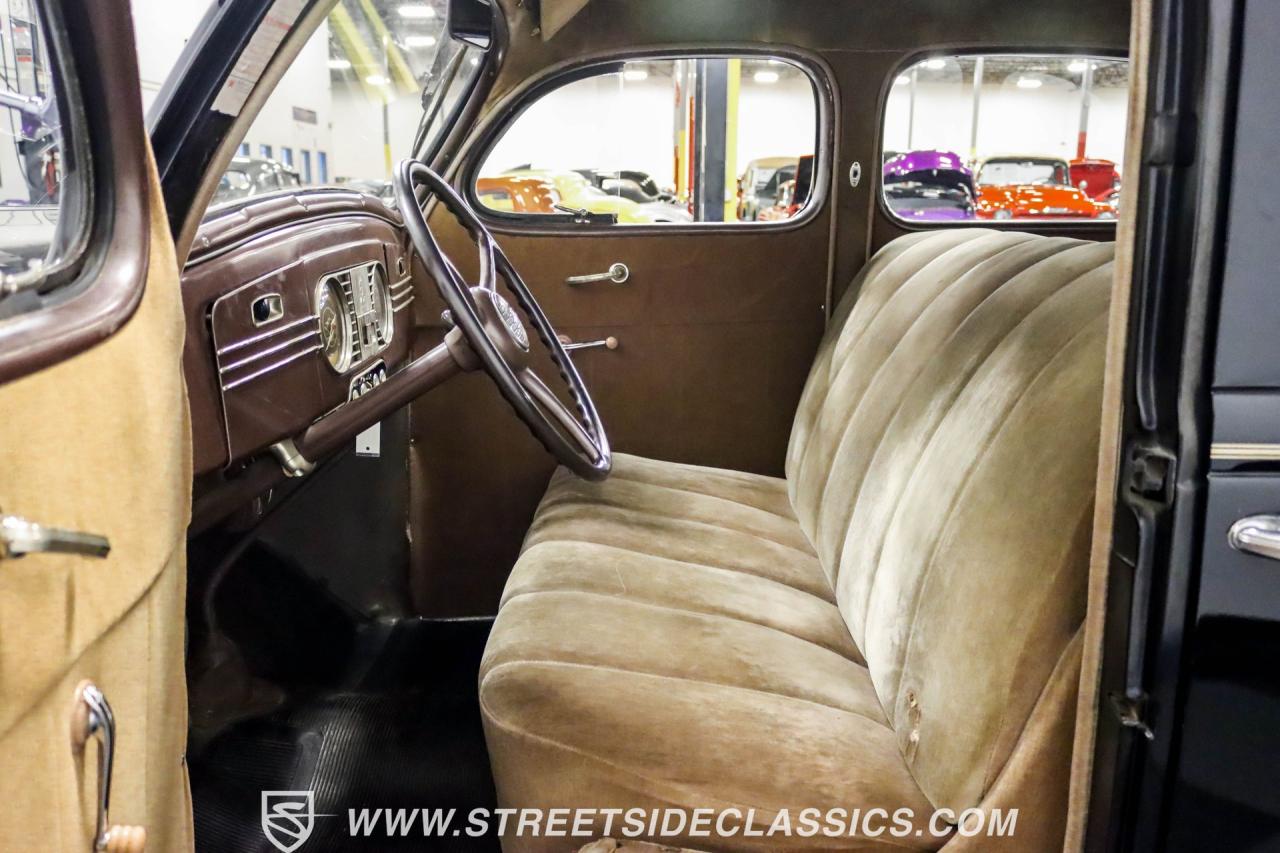 1938 Plymouth Deluxe 4 Door Sedan