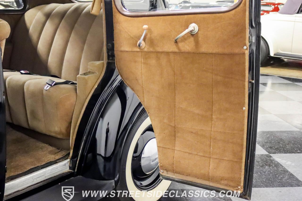 1938 Plymouth Deluxe 4 Door Sedan