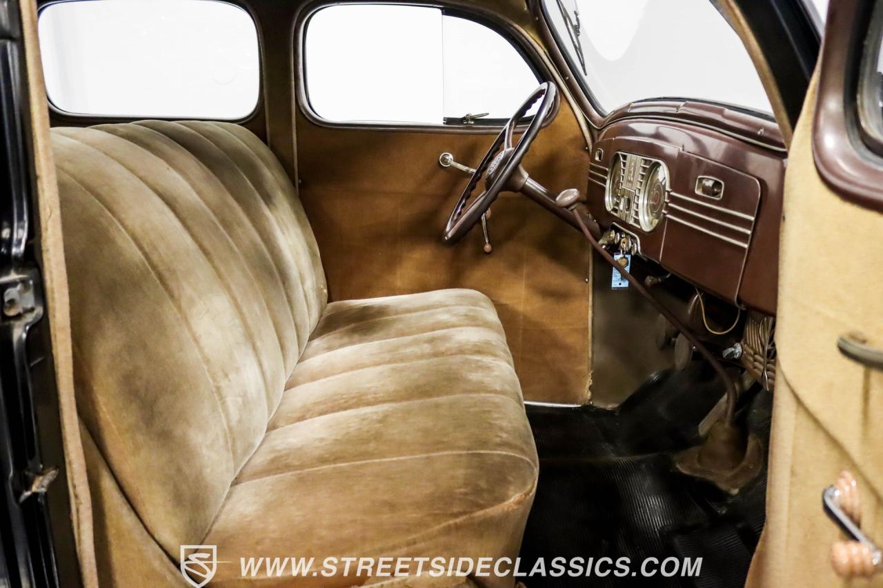 1938 Plymouth Deluxe 4 Door Sedan