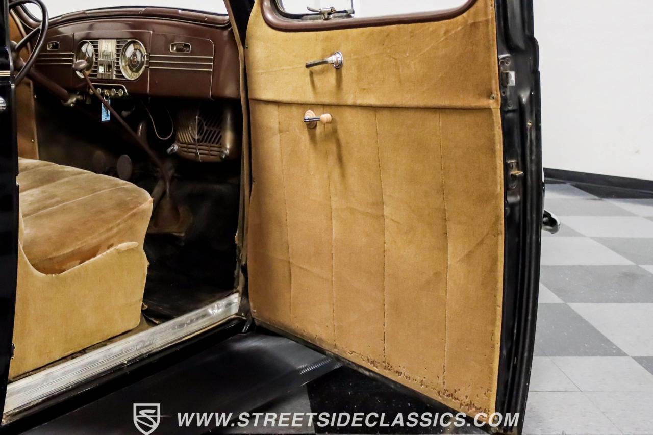 1938 Plymouth Deluxe 4 Door Sedan