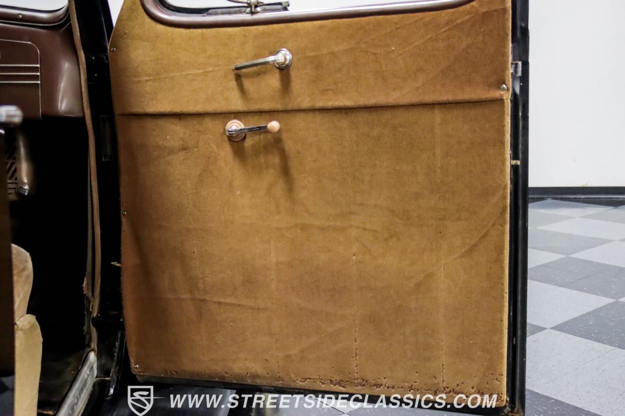 1938 Plymouth Deluxe 4 Door Sedan