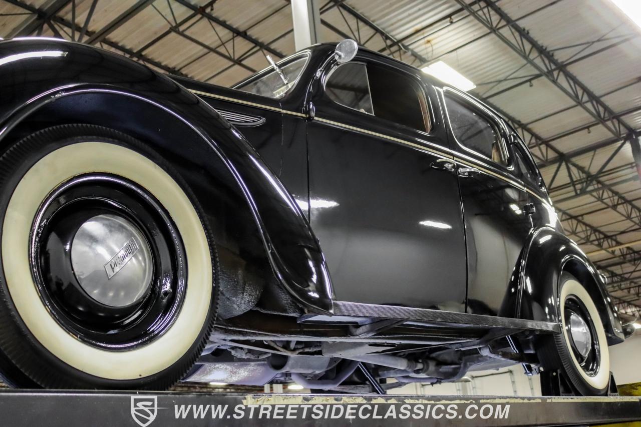1938 Plymouth Deluxe 4 Door Sedan