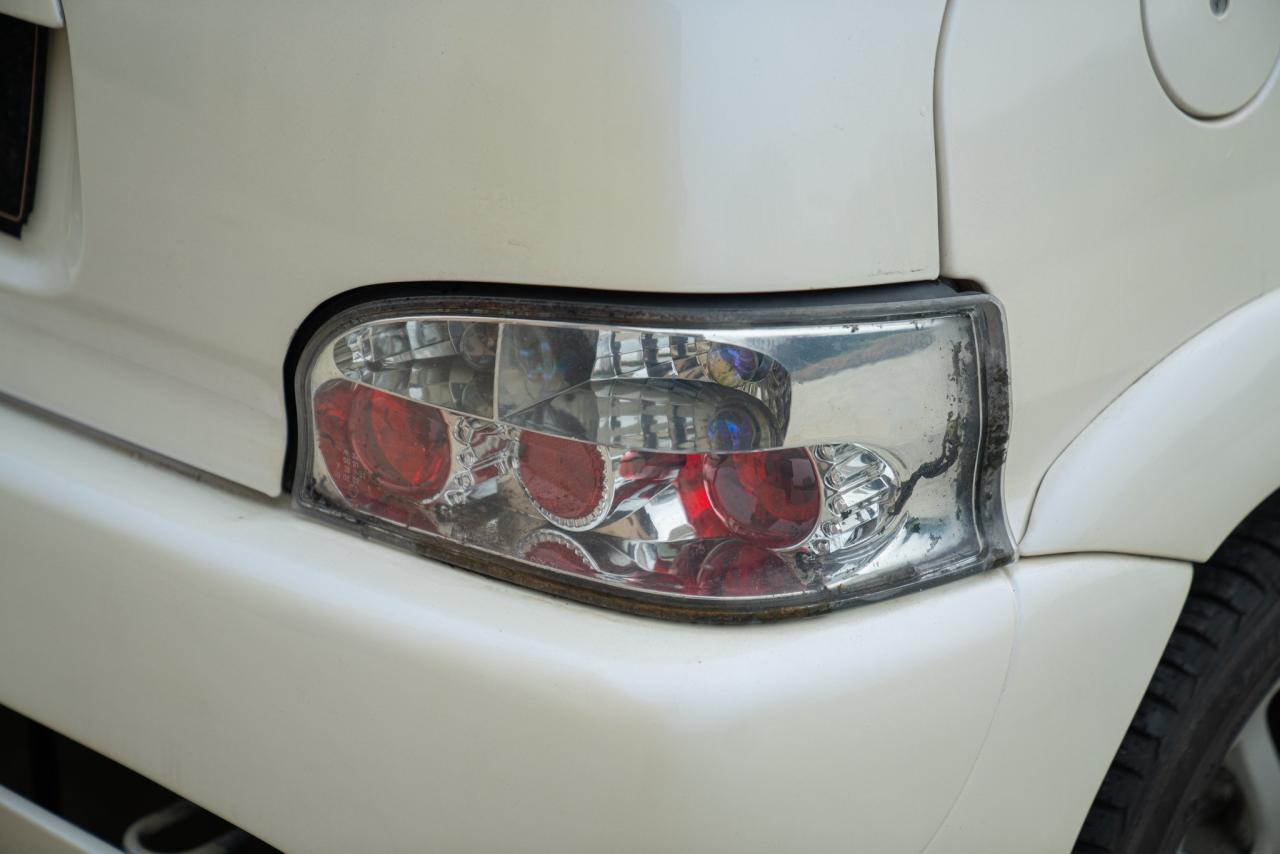 1996 Citro&euml;n SAXO VTS