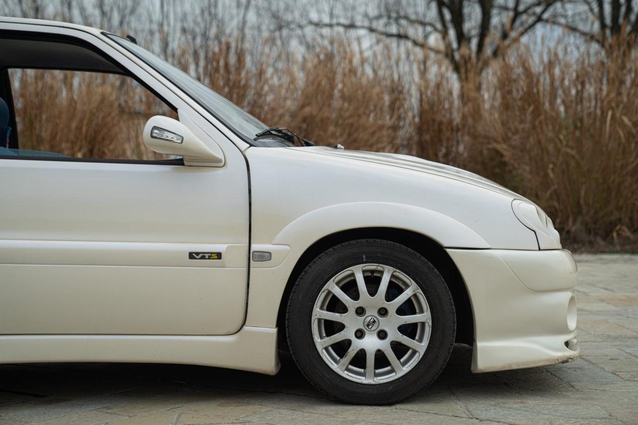 1996 Citro&euml;n SAXO VTS