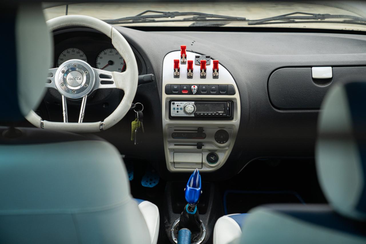 1996 Citro&euml;n SAXO VTS