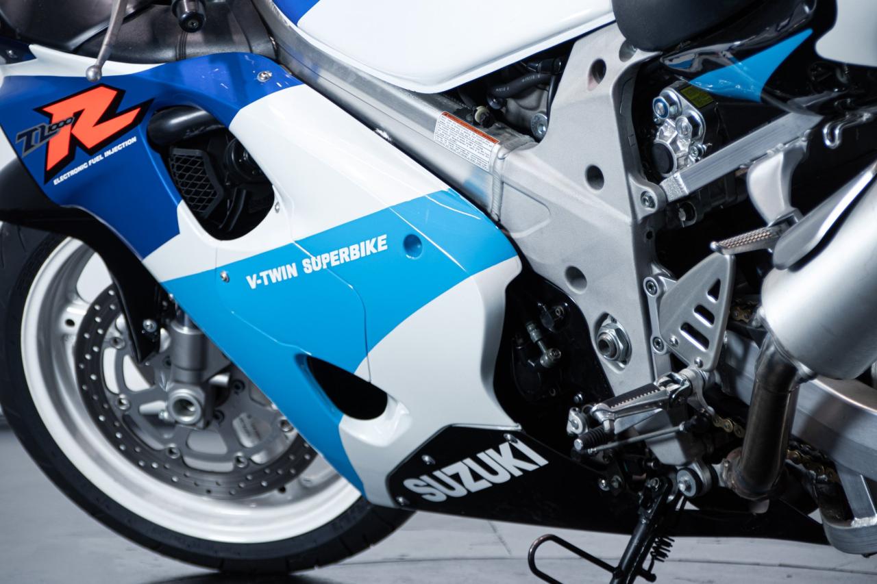 1999 Suzuki TL 1000 R