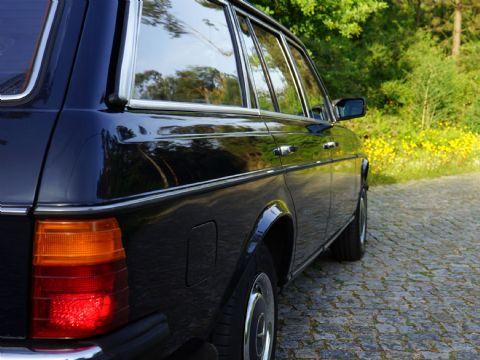 1980 Mercedes - Benz Benz 230 TE W123