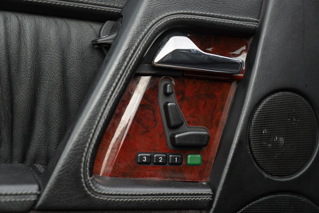 1994 Mercedes - Benz SL 600 V12