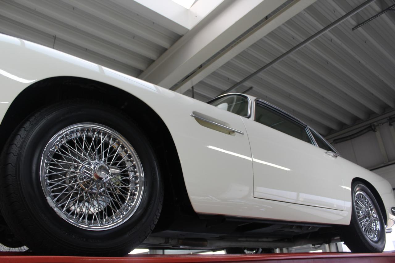 1961 Aston Martin DB4 Series 3