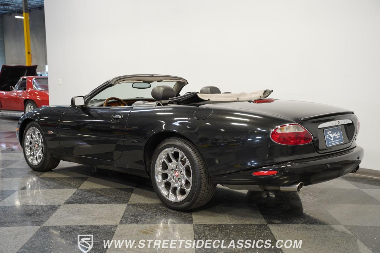 2002 Jaguar XKR Supercharged
