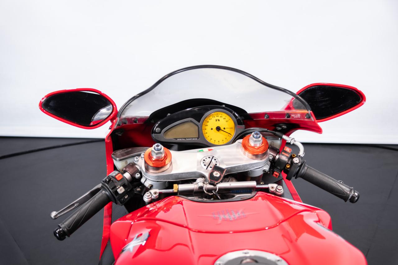 2000 MV Agusta F4 750