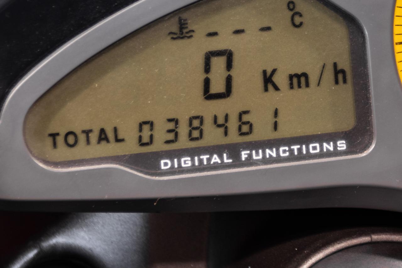 2000 MV Agusta F4 750