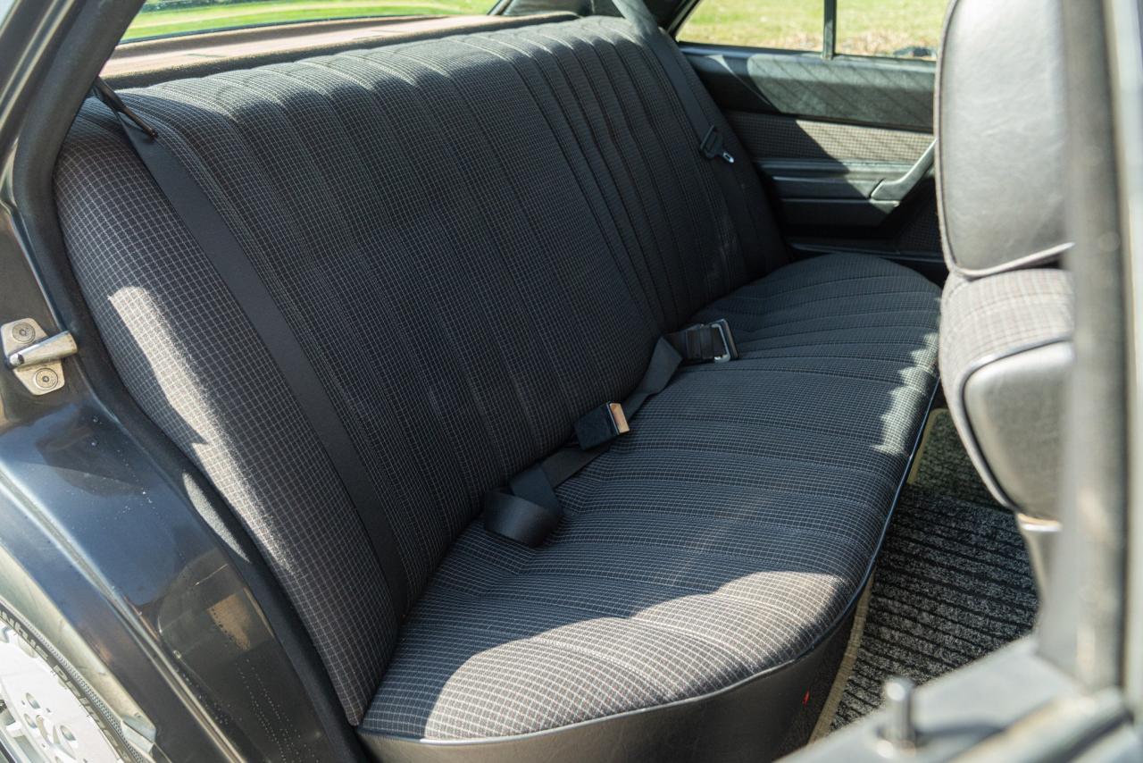 1988 Mercedes - Benz 190 E