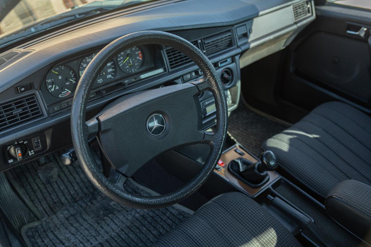 1988 Mercedes - Benz 190 E
