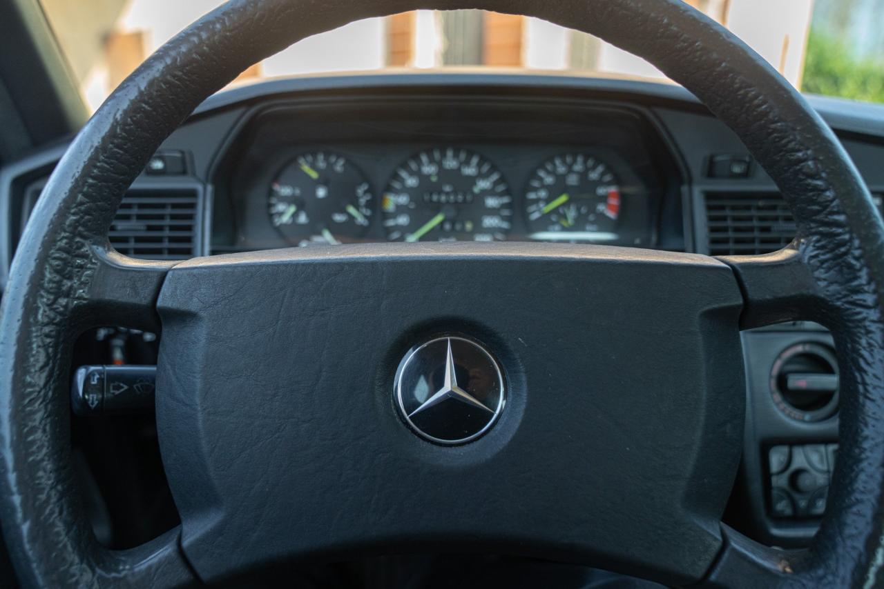 1988 Mercedes - Benz 190 E