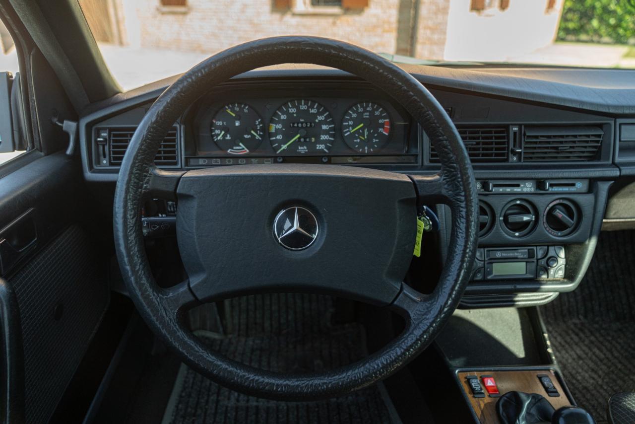 1988 Mercedes - Benz 190 E