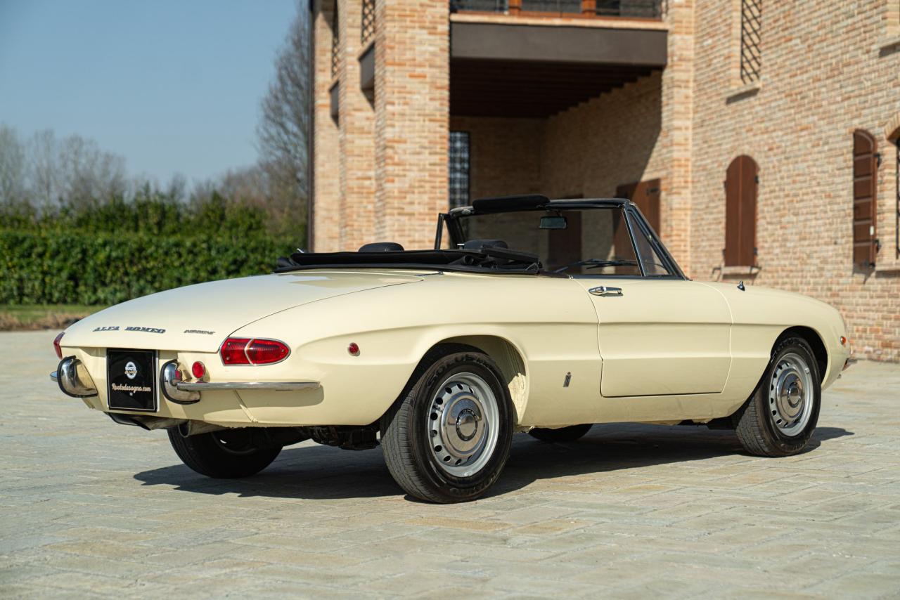 1969 Alfa Romeo SPIDER 1750 VELOCE &quot;OSSO DI SEPPIA&quot;