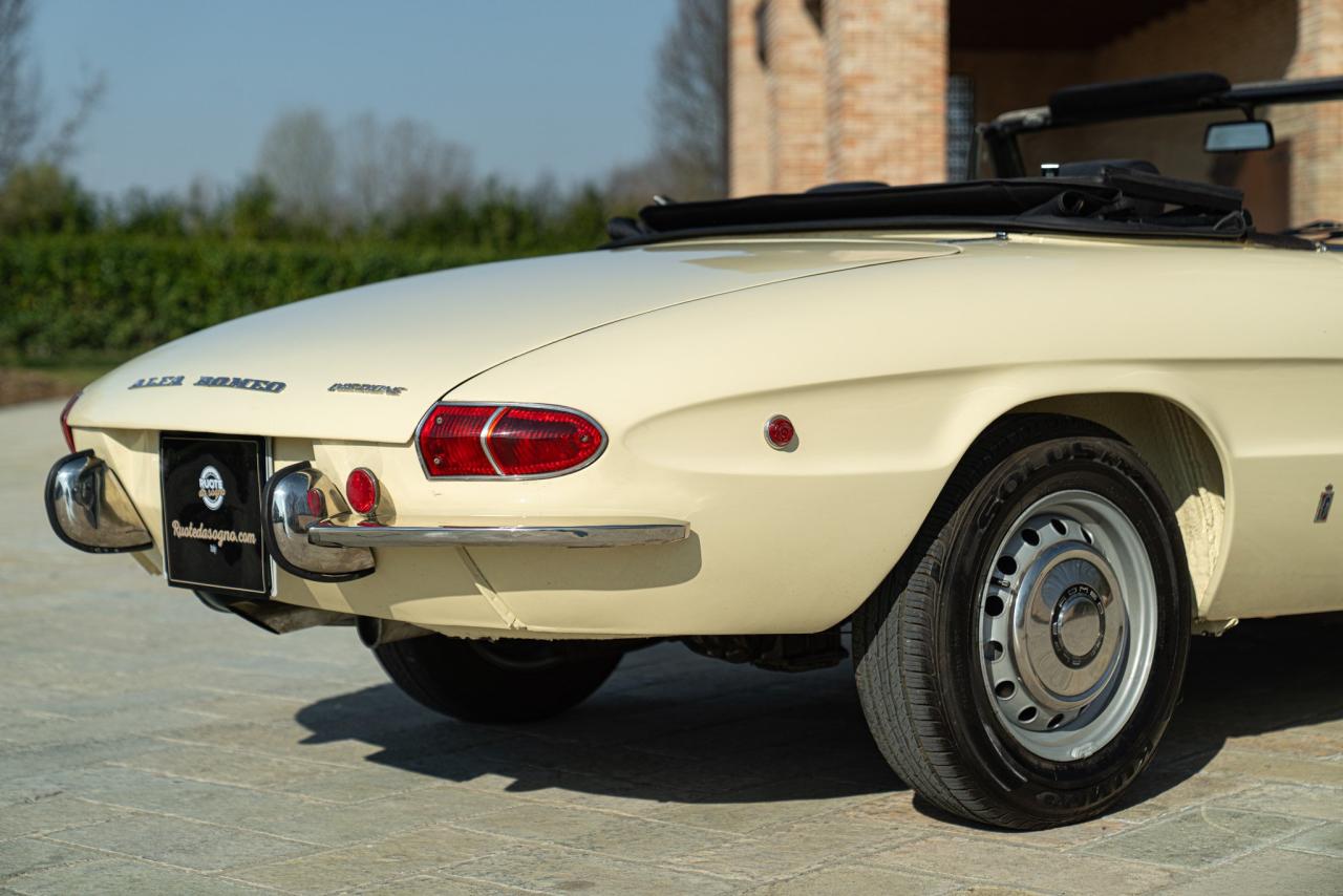 1969 Alfa Romeo SPIDER 1750 VELOCE &quot;OSSO DI SEPPIA&quot;