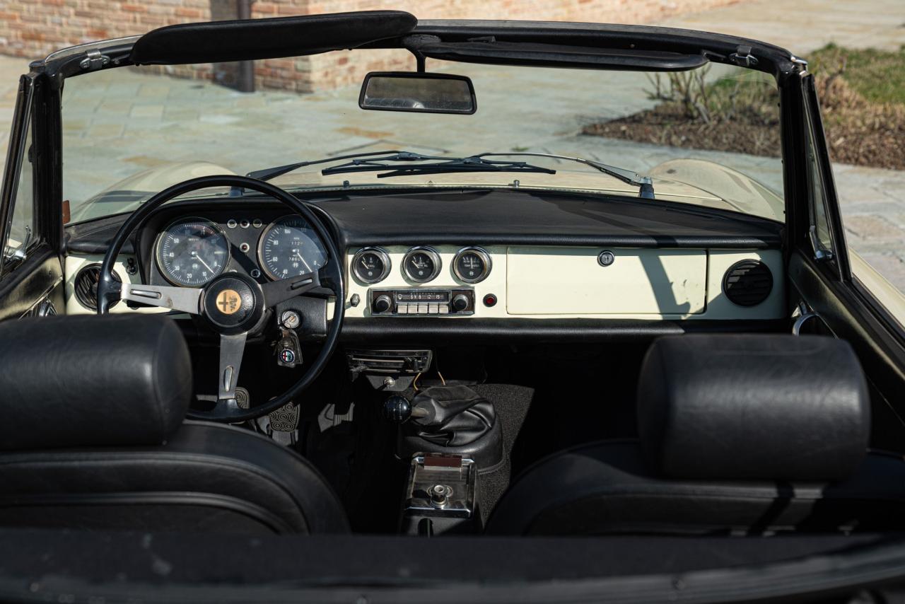 1969 Alfa Romeo SPIDER 1750 VELOCE &quot;OSSO DI SEPPIA&quot;