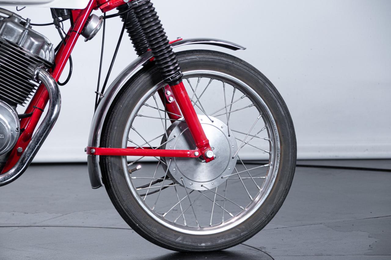 1971 Moto Guzzi 125 STORNELLO