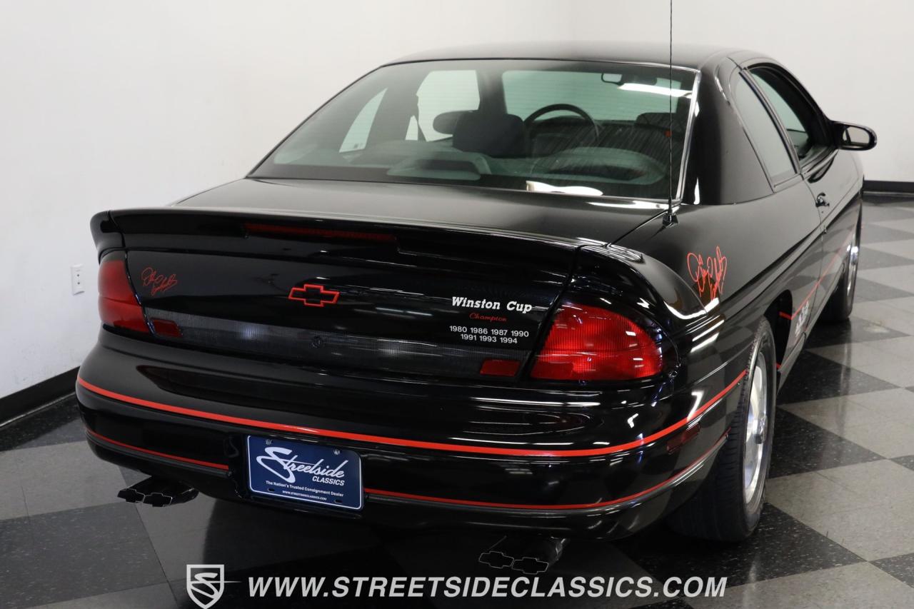 1998 Chevrolet Monte Carlo SS Dale Earnhardt Intimidator Edition