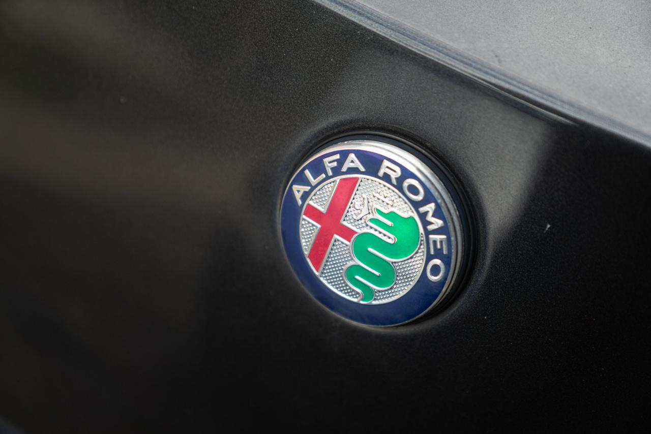 2005 Alfa Romeo GT COUPE&#039; JTS &quot;DISTINCTIVE EDITION&quot;