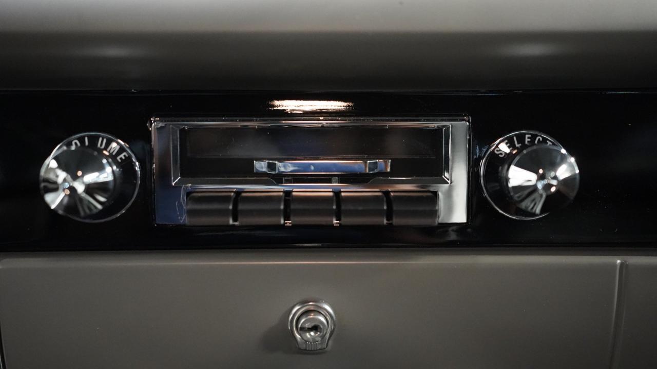 1955 Chevrolet 210 Restomod