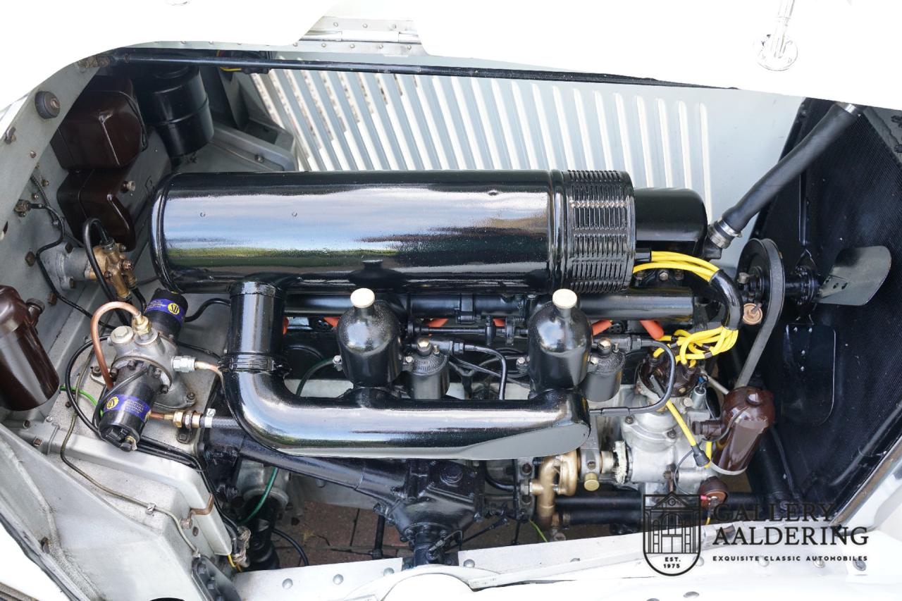 1933 Bentley 3&frac12; litre &ldquo;Streamline&rdquo; by Park Ward &amp; Co