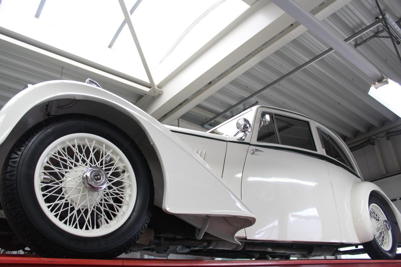 1933 Bentley 3&frac12; litre &ldquo;Streamline&rdquo; by Park Ward &amp; Co