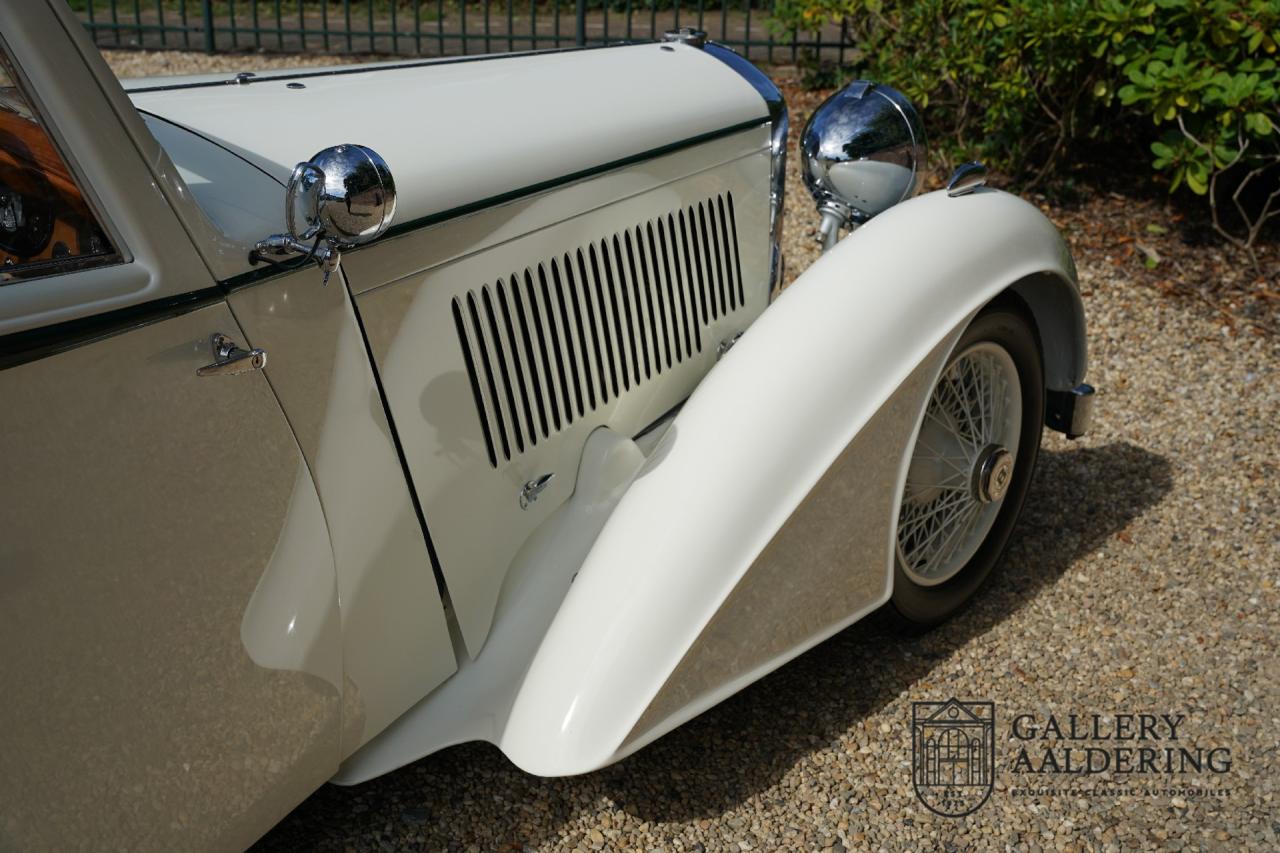 1933 Bentley 3&frac12; litre &ldquo;Streamline&rdquo; by Park Ward &amp; Co