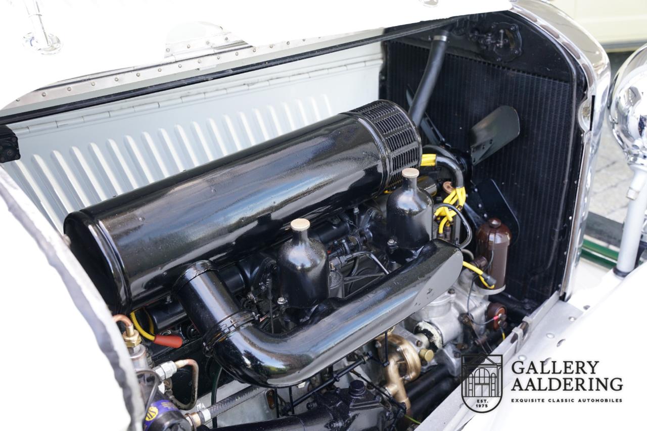 1933 Bentley 3&frac12; litre &ldquo;Streamline&rdquo; by Park Ward &amp; Co