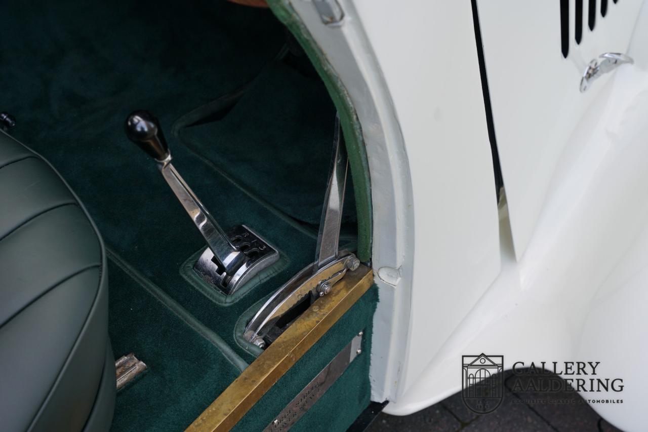 1933 Bentley 3&frac12; litre &ldquo;Streamline&rdquo; by Park Ward &amp; Co