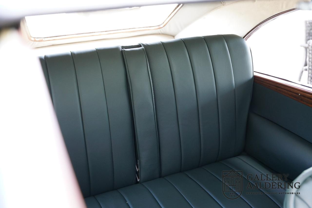 1933 Bentley 3&frac12; litre &ldquo;Streamline&rdquo; by Park Ward &amp; Co