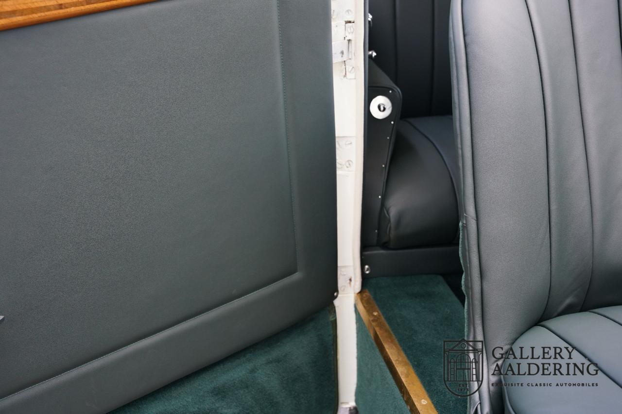 1933 Bentley 3&frac12; litre &ldquo;Streamline&rdquo; by Park Ward &amp; Co