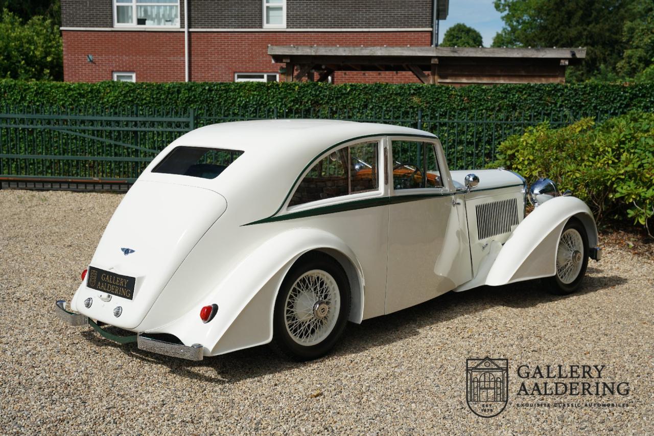 1933 Bentley 3&frac12; litre &ldquo;Streamline&rdquo; by Park Ward &amp; Co