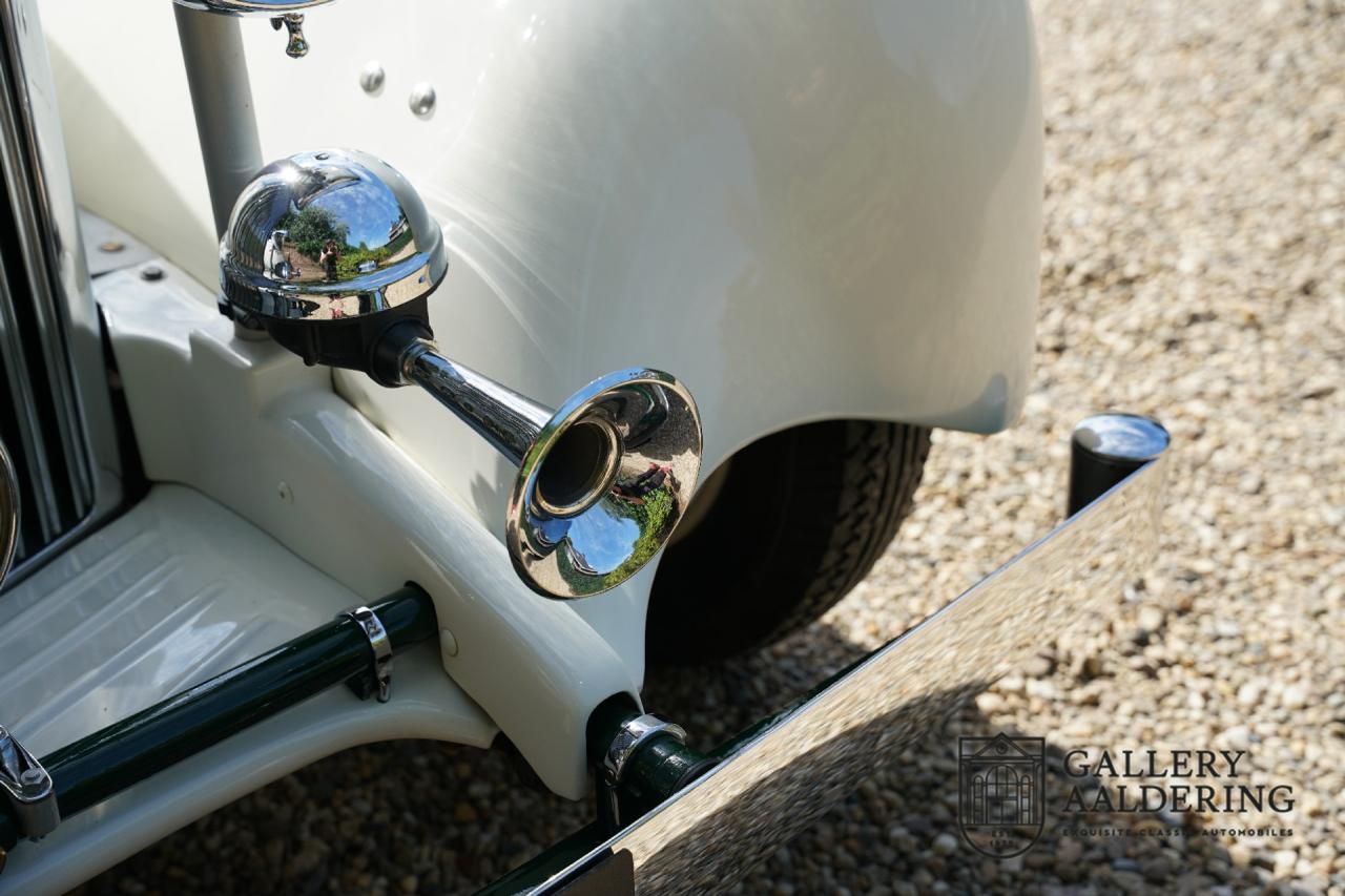 1933 Bentley 3&frac12; litre &ldquo;Streamline&rdquo; by Park Ward &amp; Co